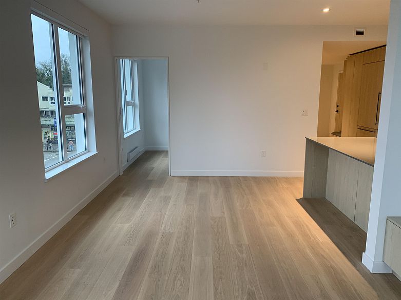 402 2471 St. George Street