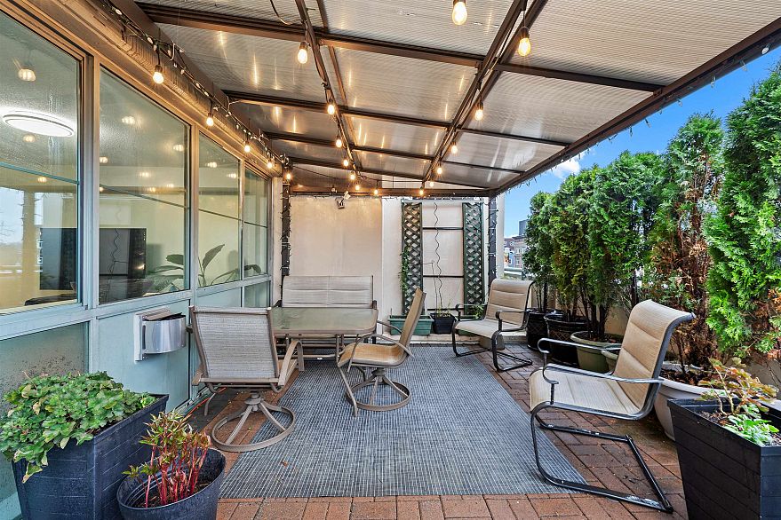 403 1159 Main Street