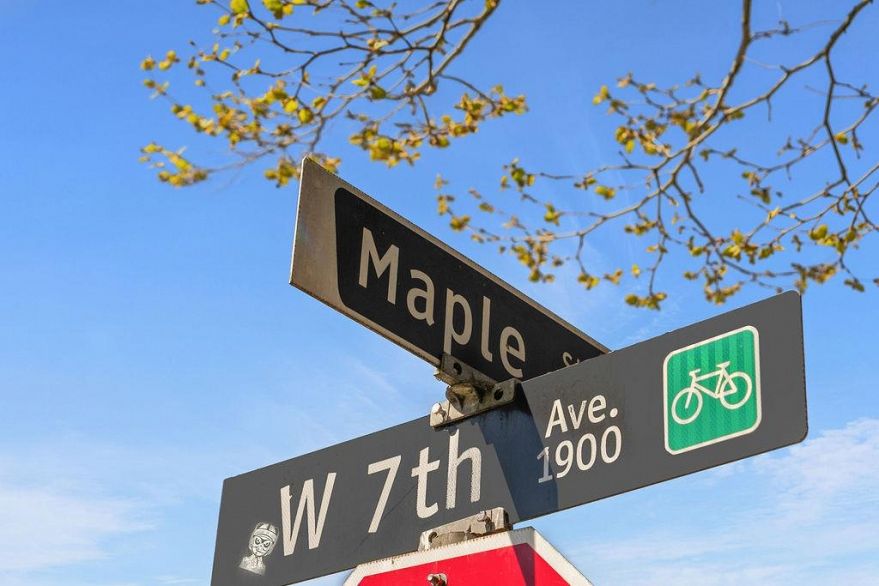 305 2330 Maple Street