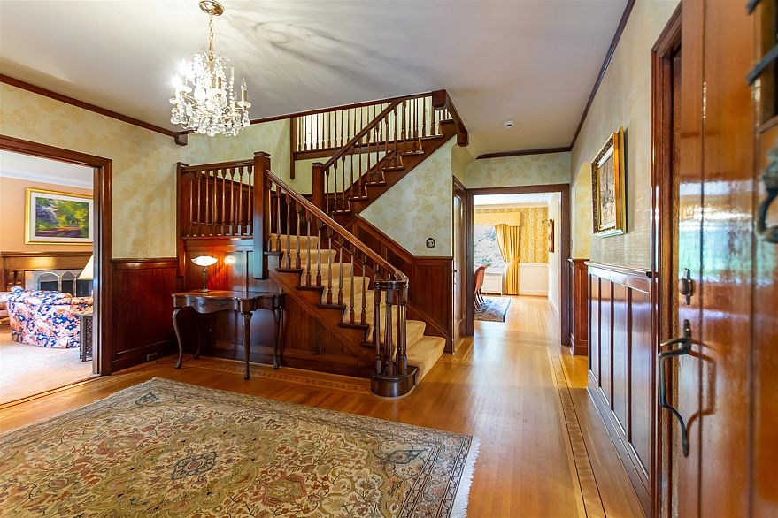 5376 Marguerite Street