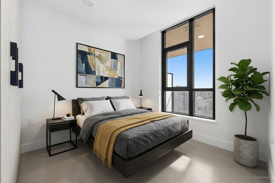 1105 3996 Dumfries Street