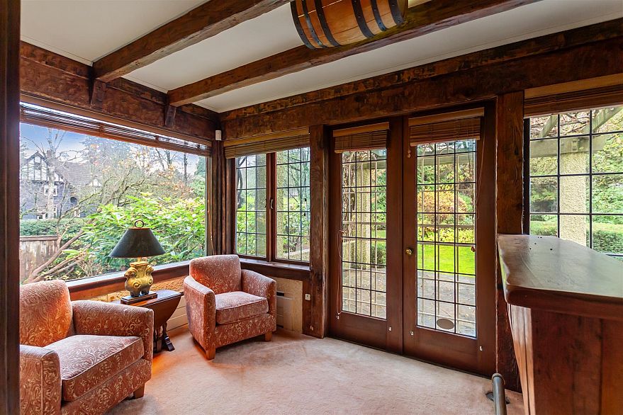 5376 Marguerite Street