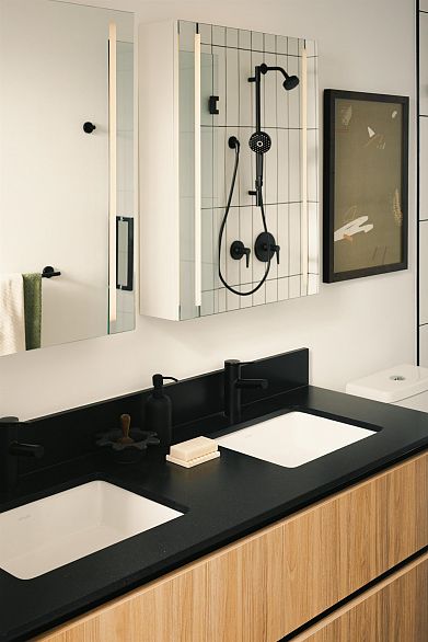 213 5060 James Street