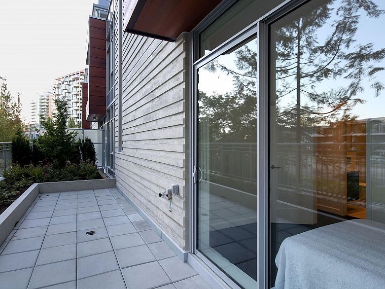 TH2 3355 Binning Road