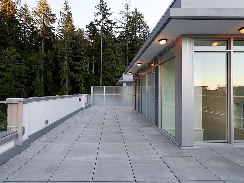 TH2 3355 Binning Road