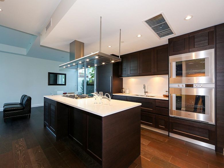 TH2 3355 Binning Road