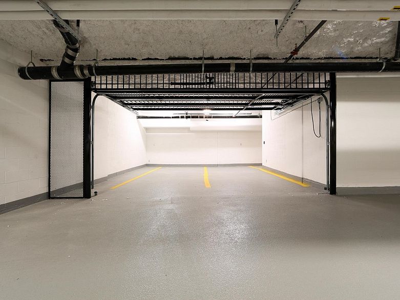 TH2 3355 Binning Road