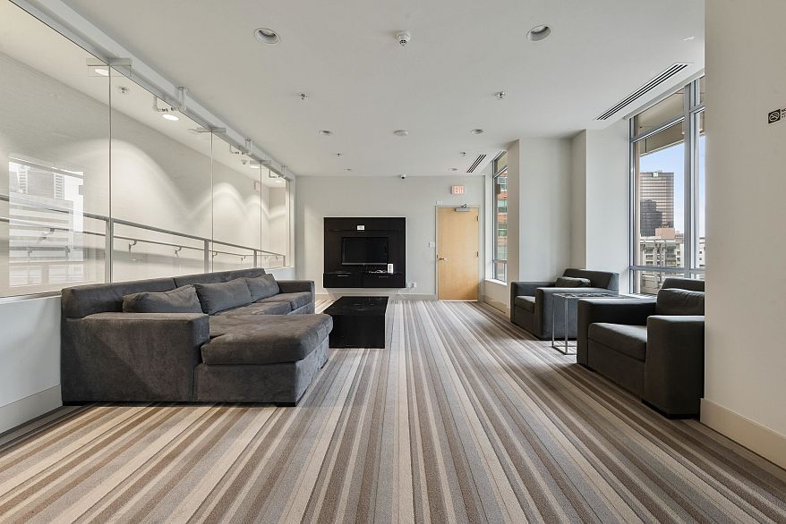 1109 1028 Barclay Street