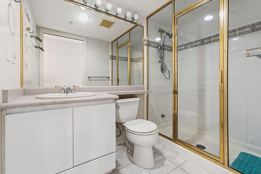 508 1088 Quebec Street