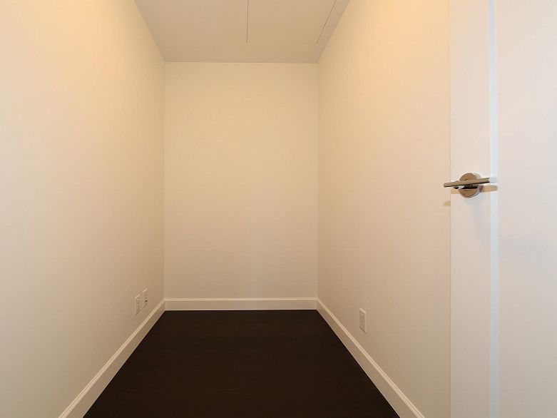 TH2 3355 Binning Road