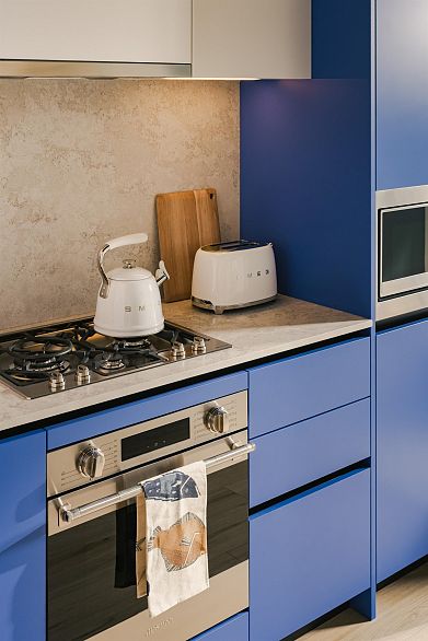 214 5060 James Street