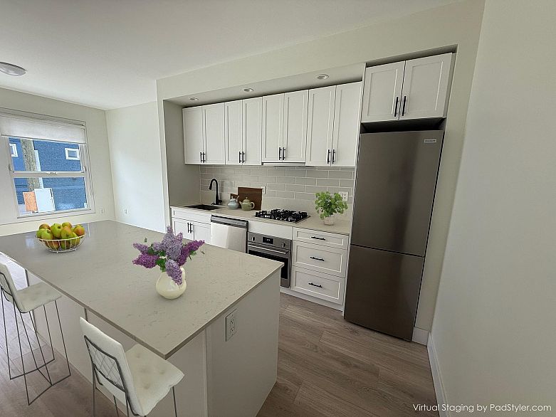 208 626 Alexander Street