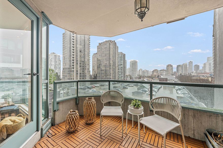 501 888 Hamilton Street