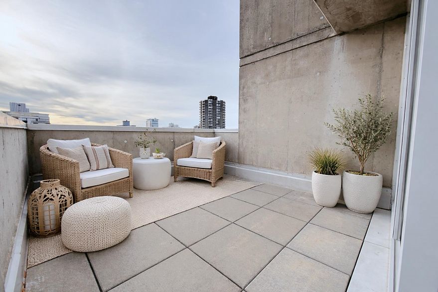 802 1150 Bute Street