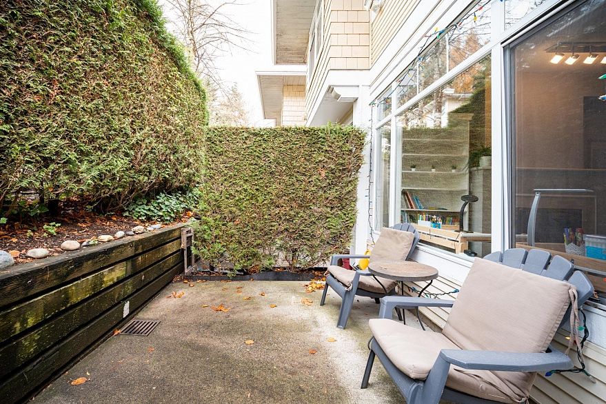 1 3586 Rainier Place