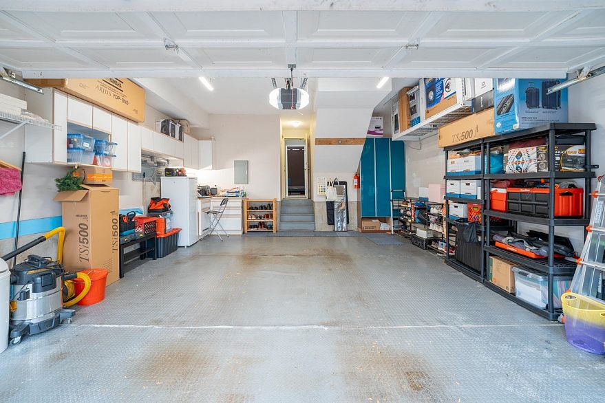 1 3586 Rainier Place