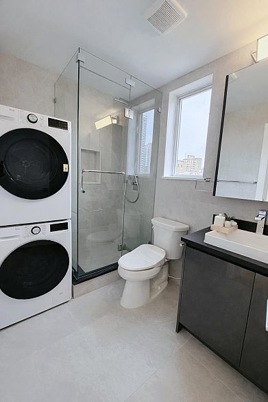 802 1150 Bute Street