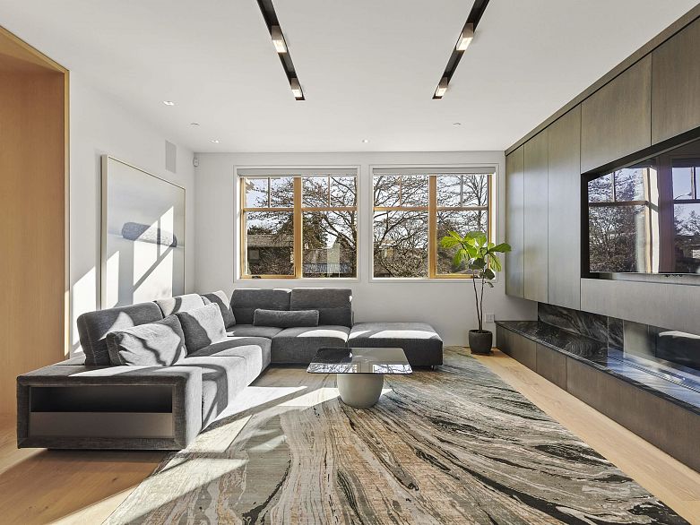 6021 Collingwood Place