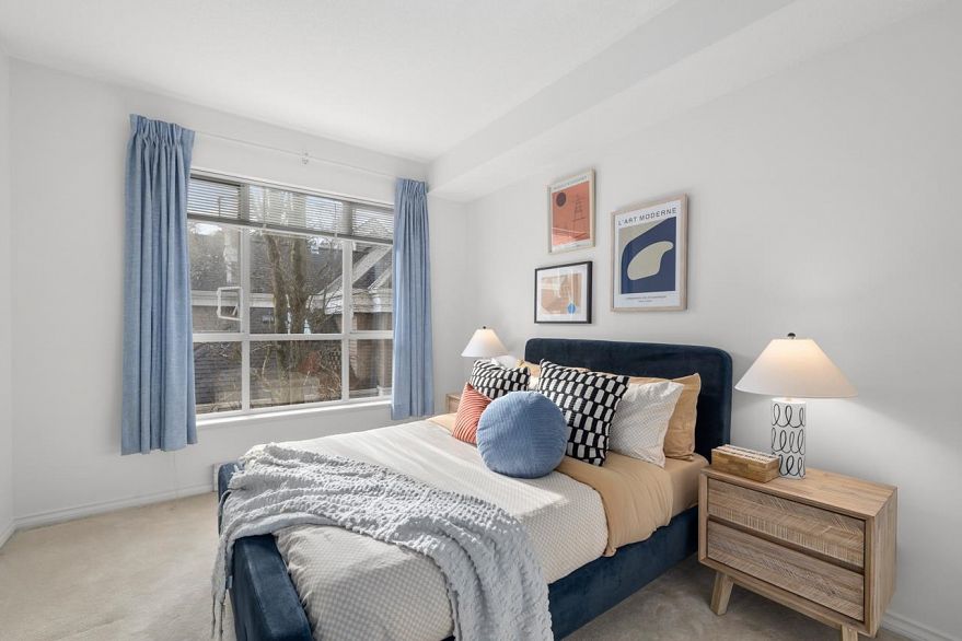 207 5760 Hampton Place