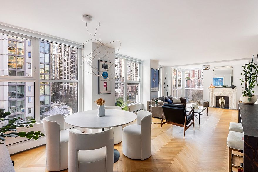 806 1318 Homer Street