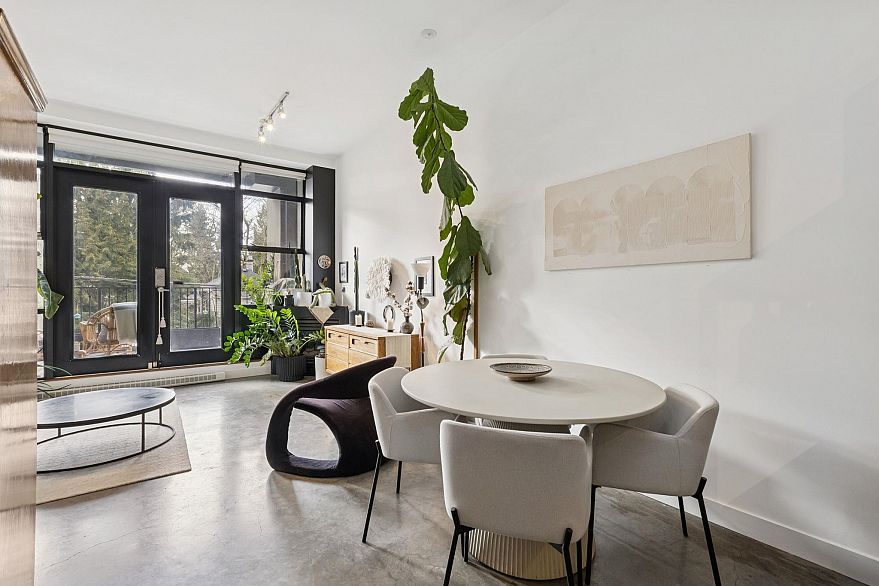 10 2156 W 12th Avenue