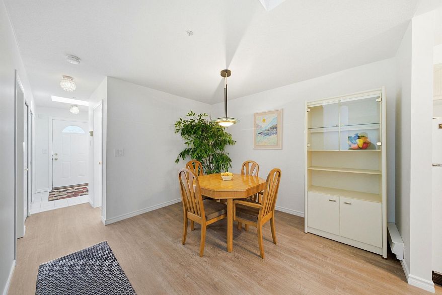 PH2 2736 Victoria Drive