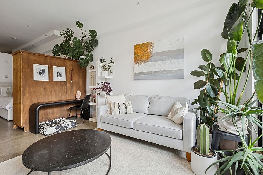 10 2156 W 12th Avenue