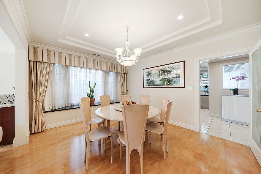 7088 Wiltshire Street