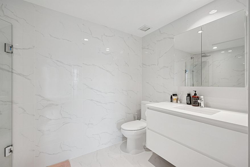 506 8121 Chester Street