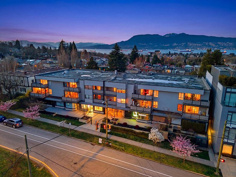 207 3663 W 16 Avenue