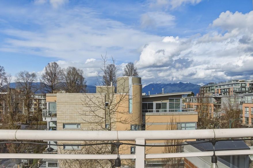 404 2768 Cranberry Drive