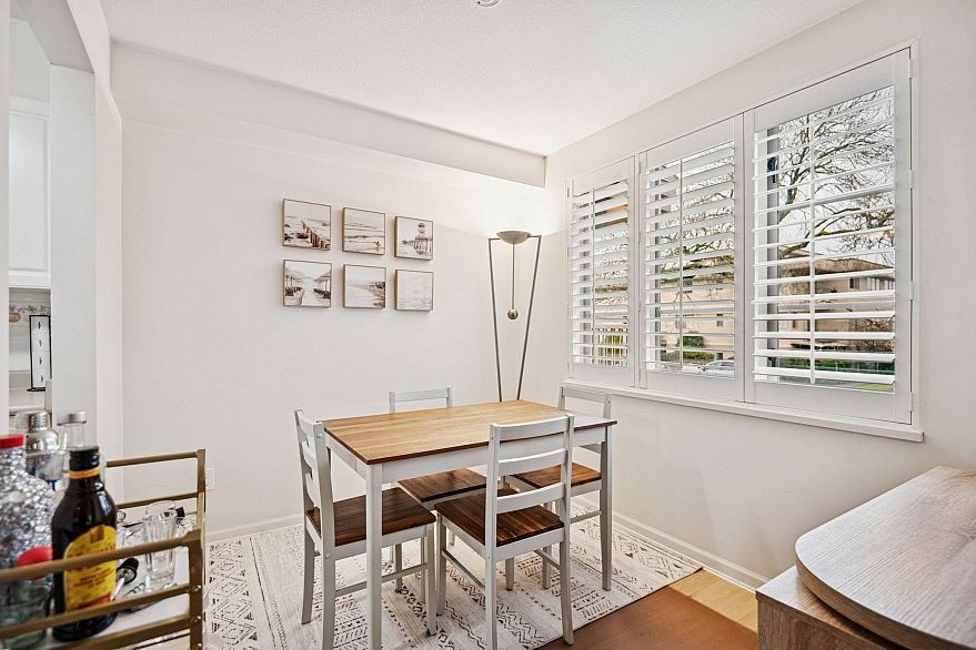 206 2490 W 2nd Avenue