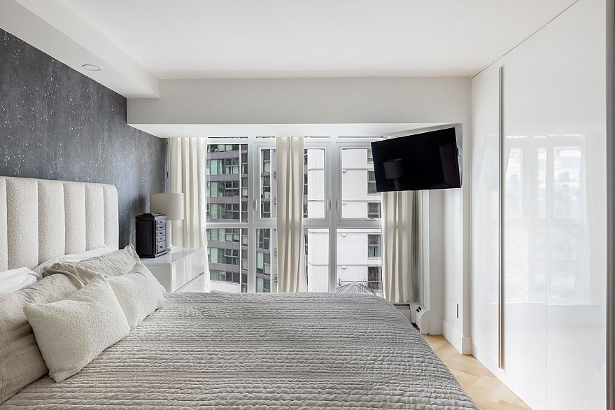 806 1318 Homer Street