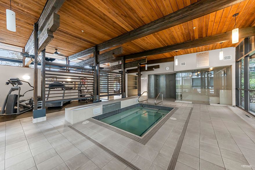 609 4685 Valley Drive