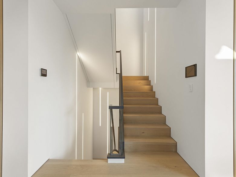 6021 Collingwood Place