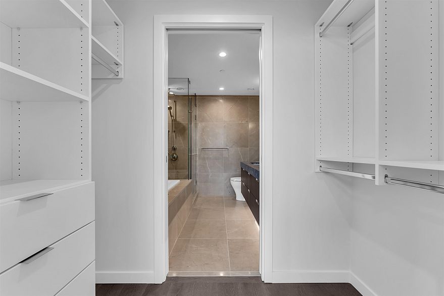 3103 1335 Howe Street