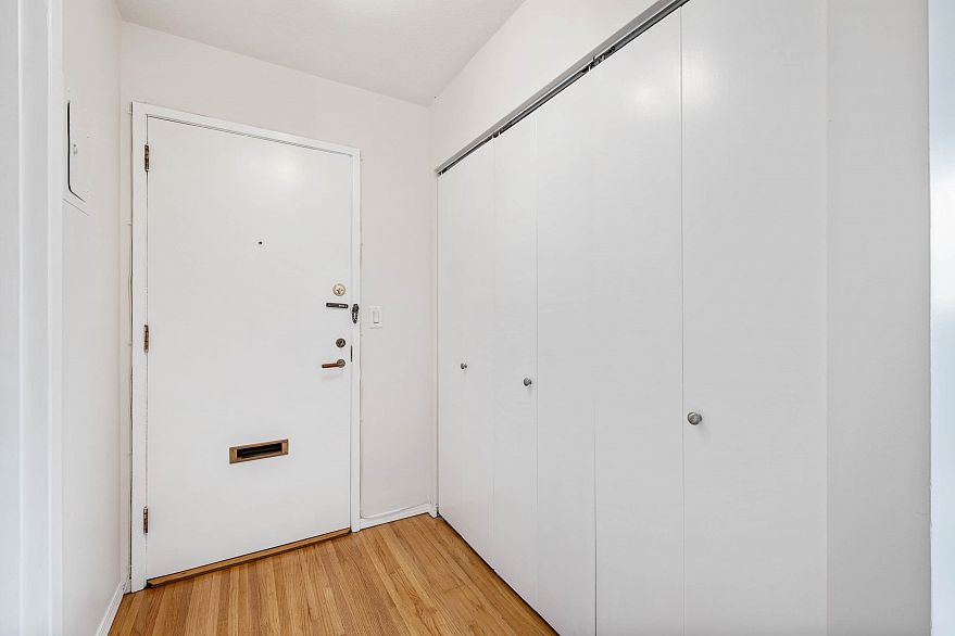 906 1250 Burnaby Street