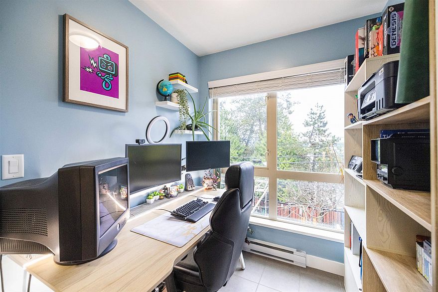 312 1239 Kingsway Street