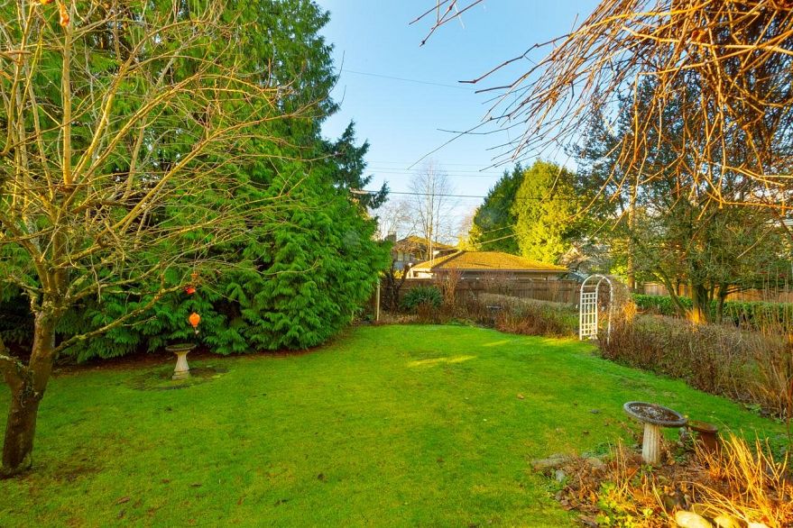 4825 Connaught Drive