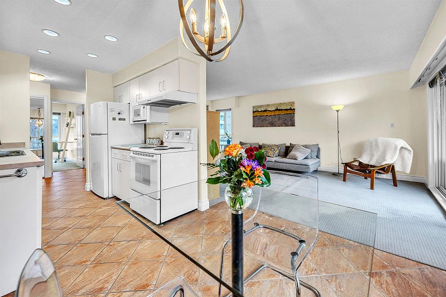 401 1718 Nelson Street