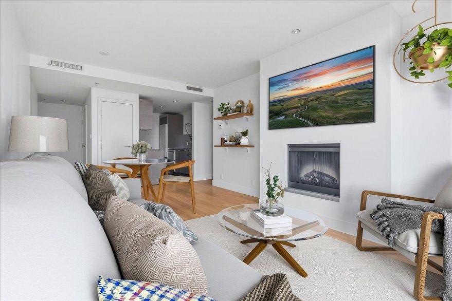 2206 1111 Alberni Street