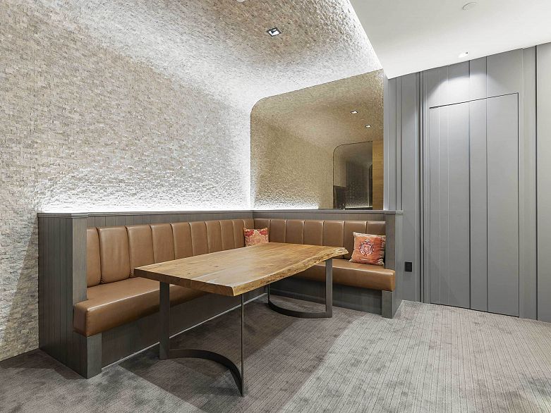 6021 Collingwood Place