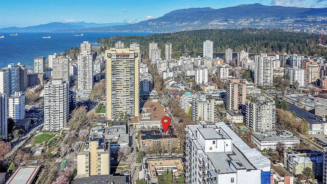 401 1718 Nelson Street
