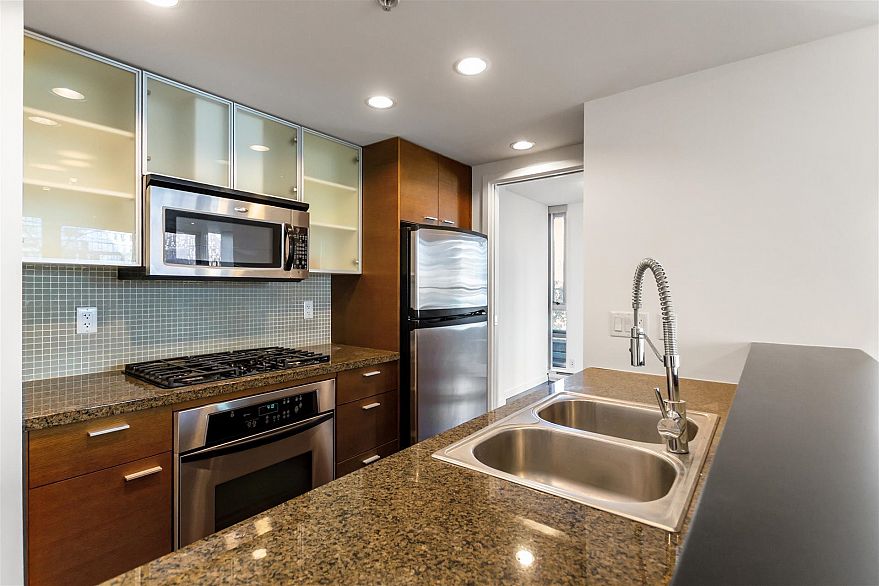 306 980 Cooperage Way