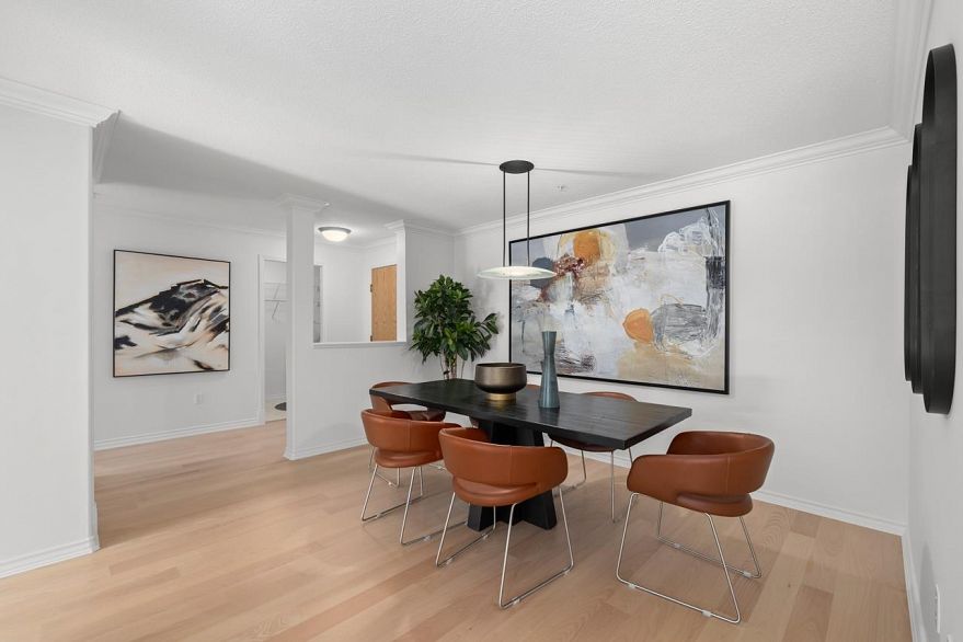 207 5760 Hampton Place