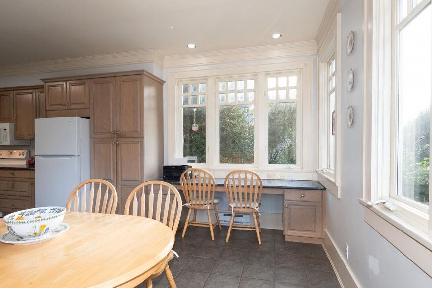 4825 Connaught Drive