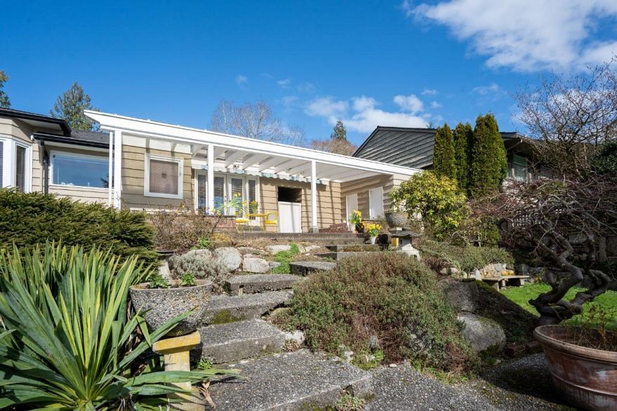 6034 Collingwood Place