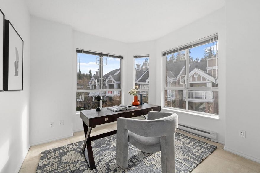 207 5760 Hampton Place