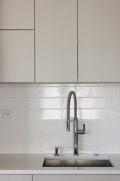 1403 989 Beatty Street