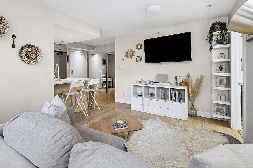 220 1783 Manitoba Street